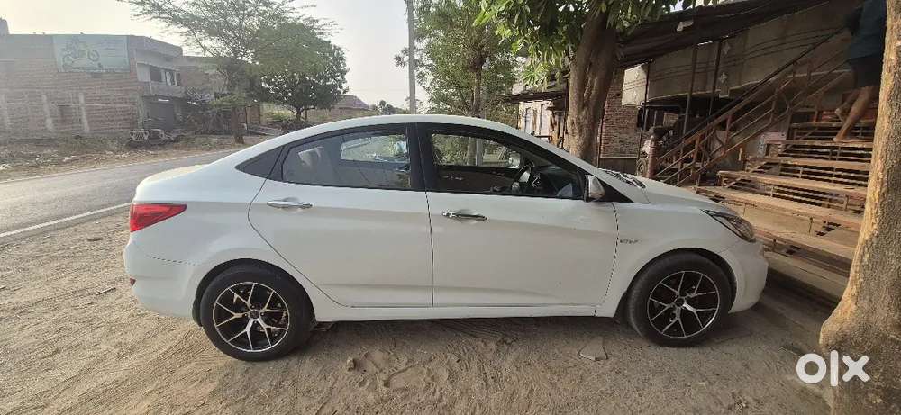 Hyundai Verna 2013 Petrol/cng 88185 Km Driven