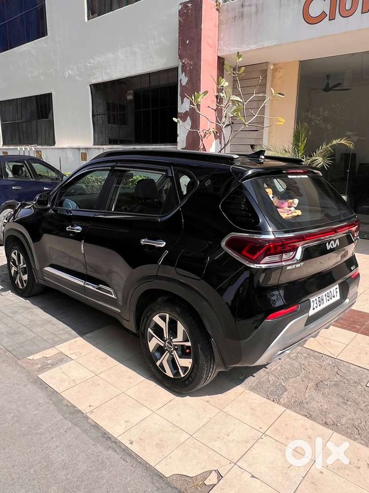 Kia Sonet Petrol 2023