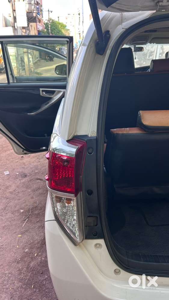 Toyota Innova Crysta Diesel 2019