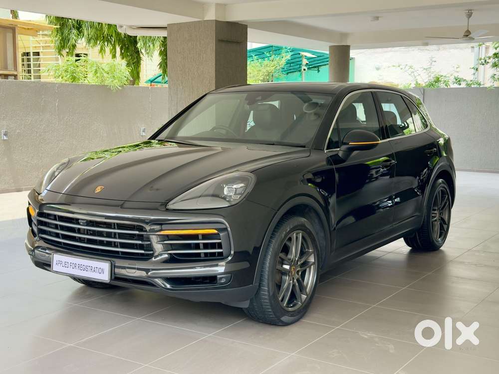 Porsche Cayenne Base, 2023, Petrol