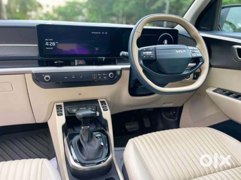 Kia Carens Clavis G1.5 Turbo Dct Htx Plus 7-seater, 2025, Petrol