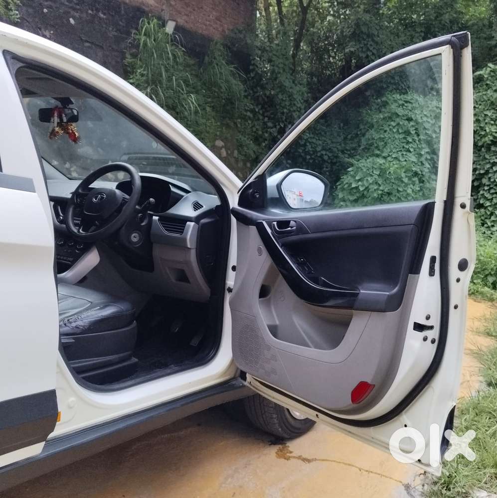 Tata Nexon 1.2 Revotron Xm (s), 2019, Petrol