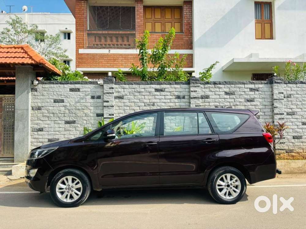 Toyota Innova Crysta 2.4 G Mt 8s, 2017, Diesel