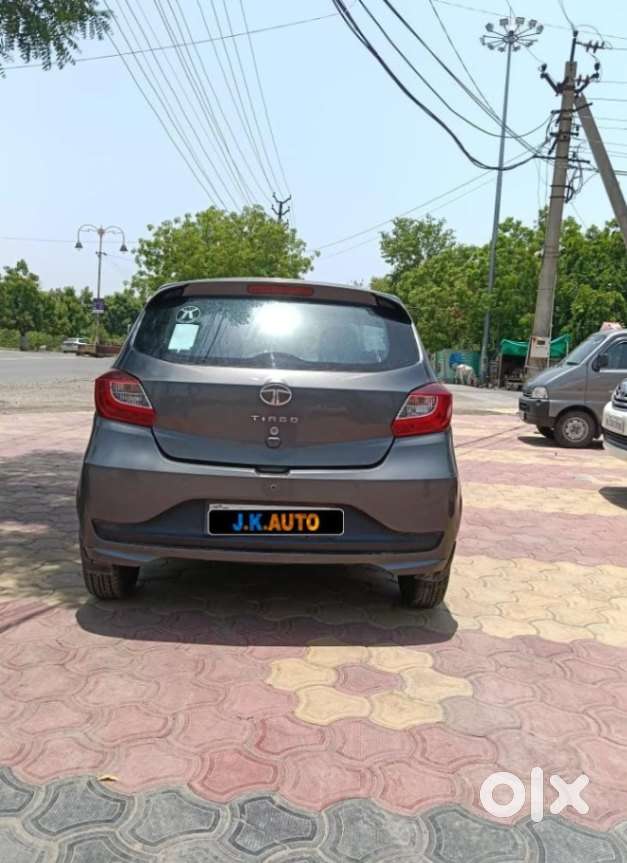 Tata Tiago, 2021, Petrol