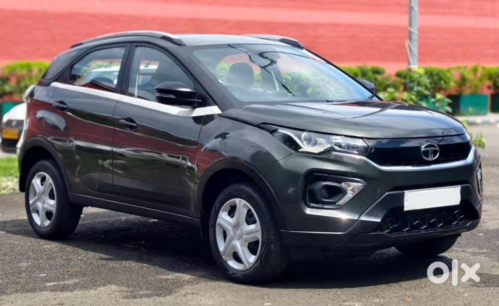 Tata Nexon 1.2 Revotron Xm Plus (s), 2023, Petrol
