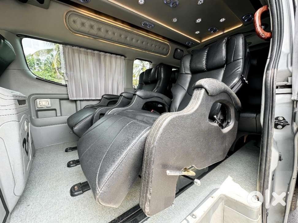 Nissan Urvan Diesel, 2016, Petrol