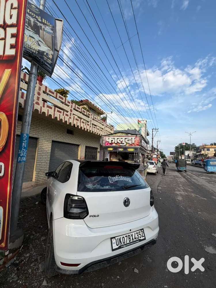 Volkswagen Polo Comfortline 2017 Car