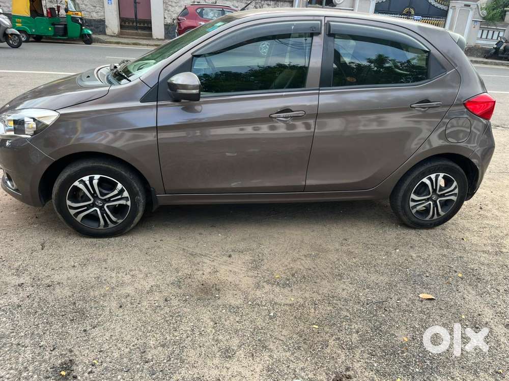 Tata Tiago 1.2 Revotron Xza, 2019, Petrol