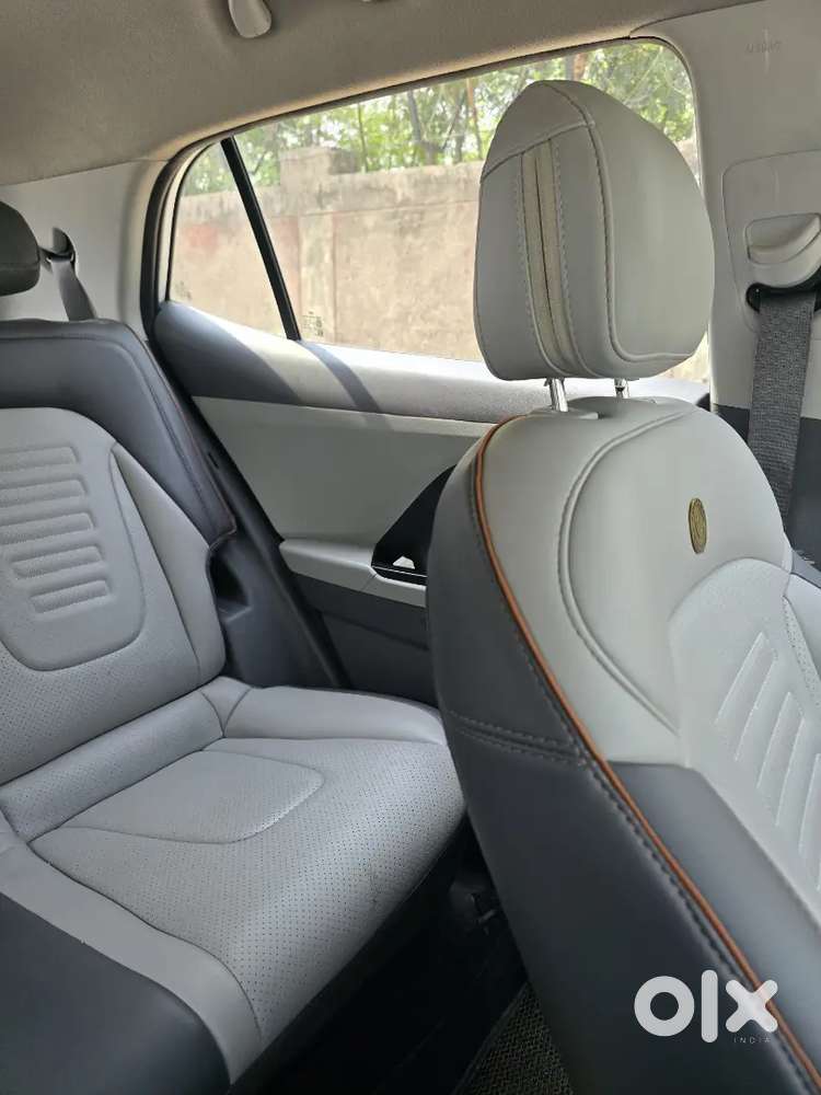 2025 Creta Base Manual Diesel  1st Owner  54,000 Km  2 Lakhs Acces.