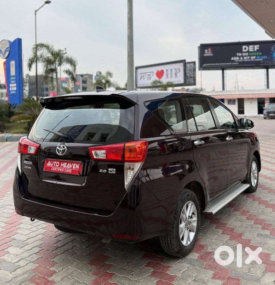 Toyota Innova Crysta 2.8 Z, 2016, Diesel