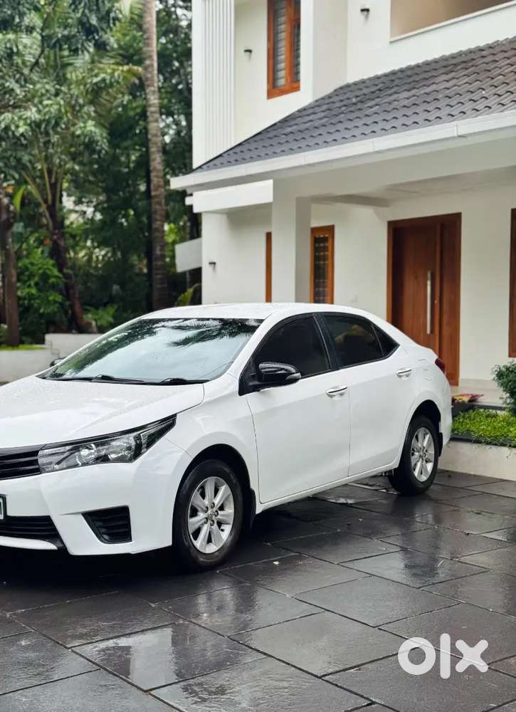 Toyota Corolla Altis 2015