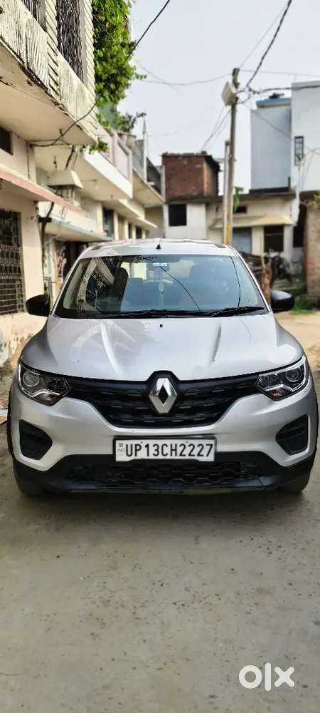 7 Seater Car Loan Provide 75% Renault Triber 1.0 Rxt 2024