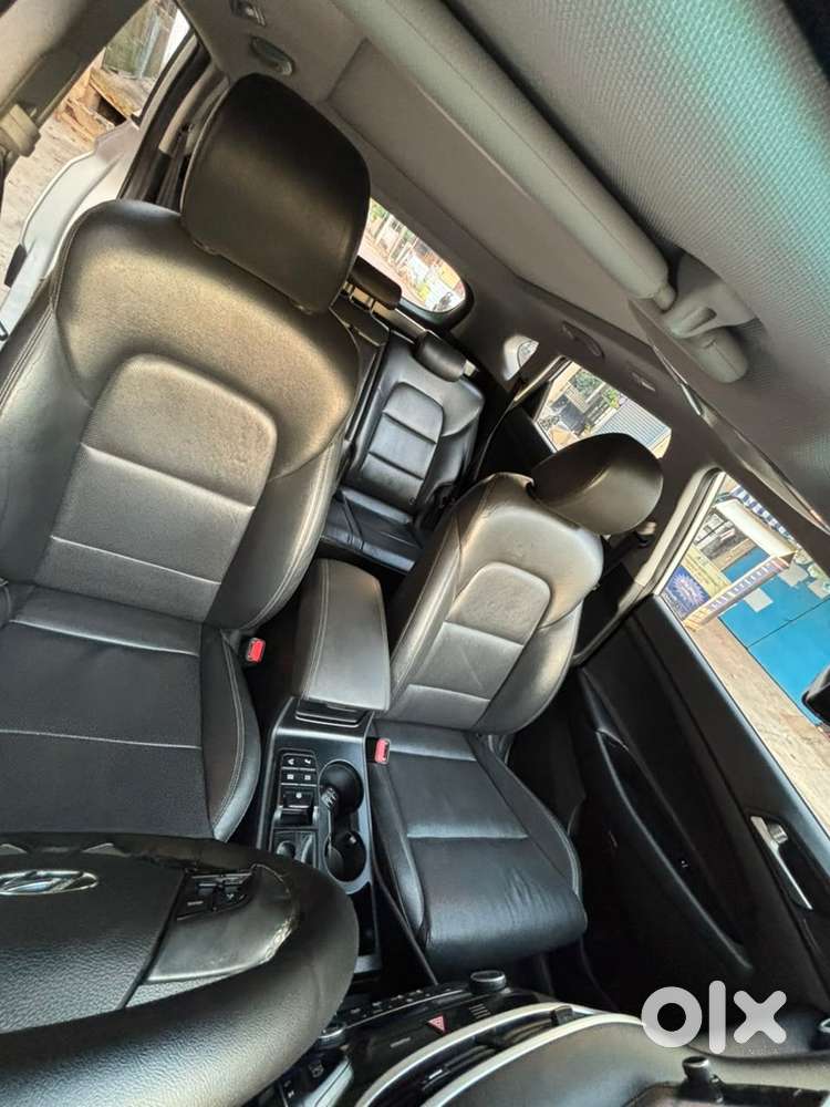 Hyundai Tucson 2.0 Petrol Automatic  Premium Variant