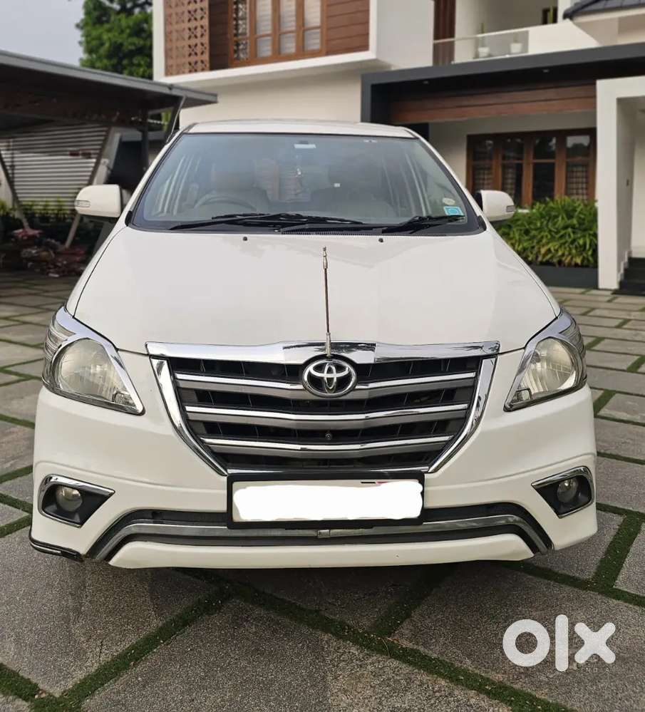 Toyota Innova 2014. 2.5v 7 Str.