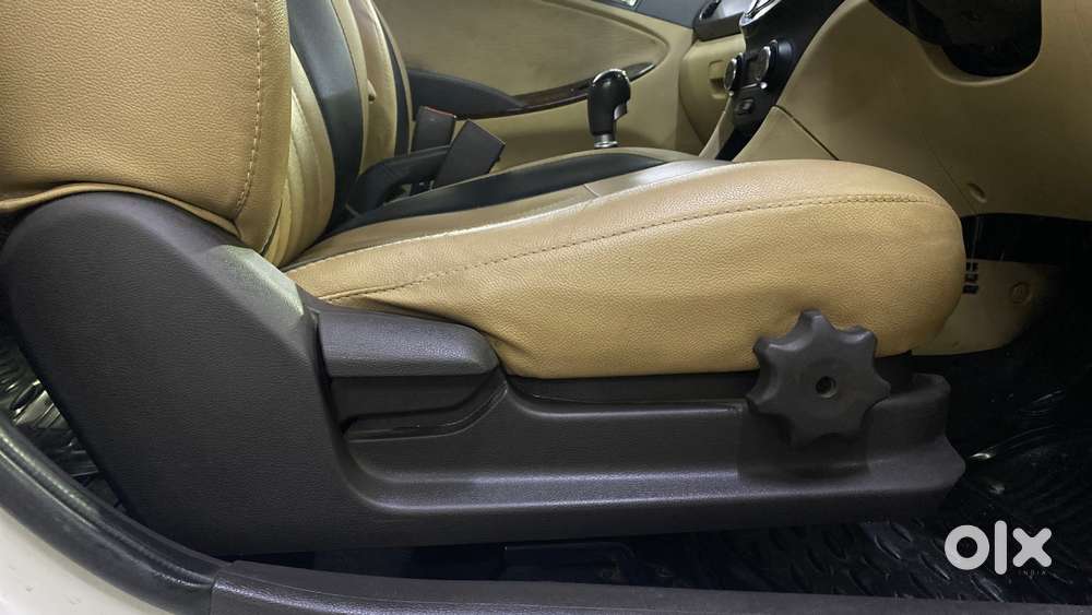 Hyundai Verna 1.6 Ex Vtvt, 2013, Petrol