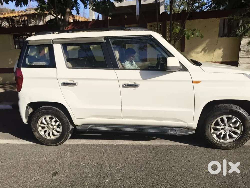 Mahindra Tuv 300 2017 Diesel 43000 Km Driven