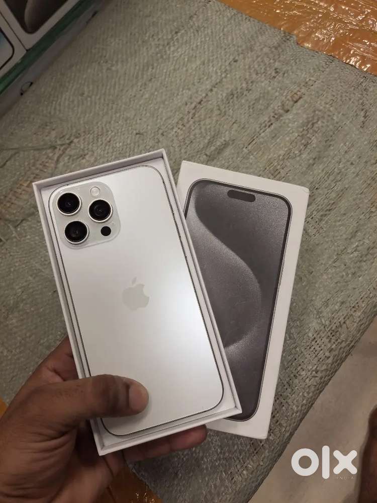 iPhone 15 Pro 256gb | Premium Condition | Box & Cable Included