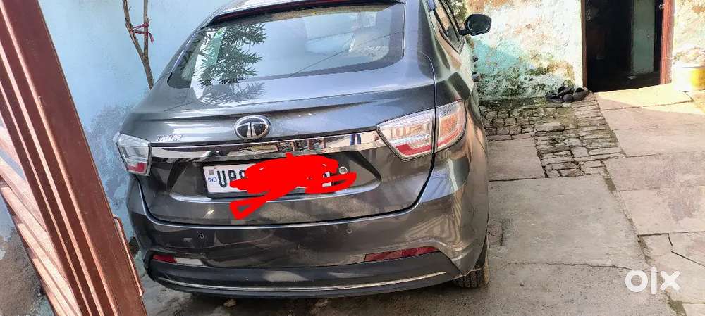 Tata Tigor Petrol 2024 (fully Loaded + Company Service Record)