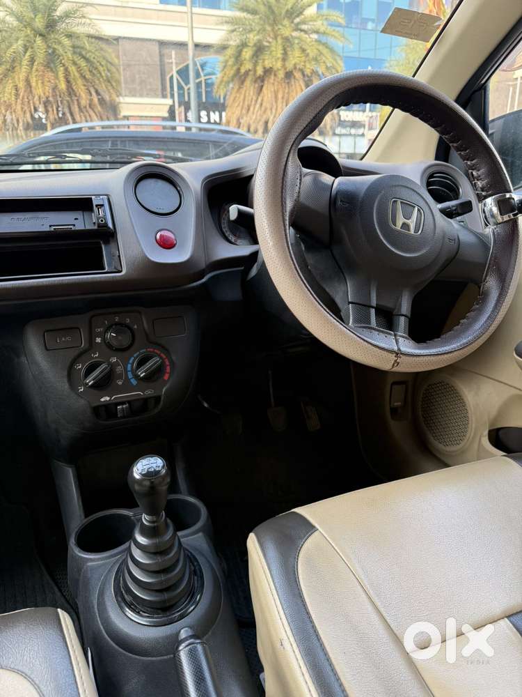 Honda Brio 2011-2013 V Mt, 2012, Petrol