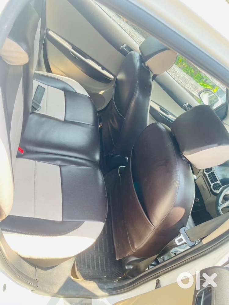 Hyundai I20 2013 Petrol 87000 Km Driven