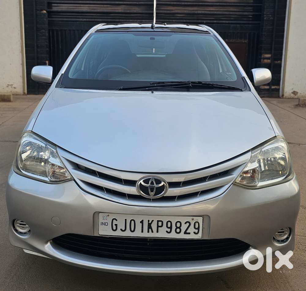 Toyota Etios Liva 2011-2012 G, 2012, Petrol