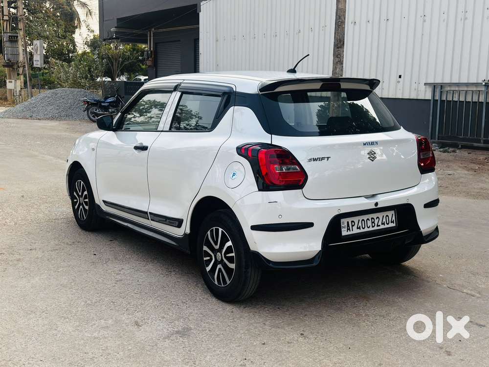Maruti Suzuki Swift Lxi Optional-o, 2024, Petrol