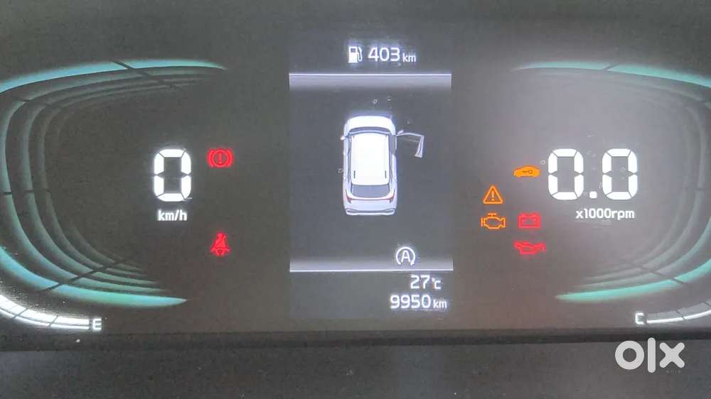 Kia Carens 2024 Petrol Well Maintained