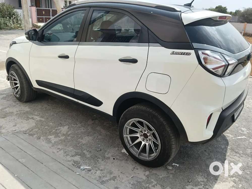 Tata Nexon Diesel 2020 4 Tyre New Company Service Record