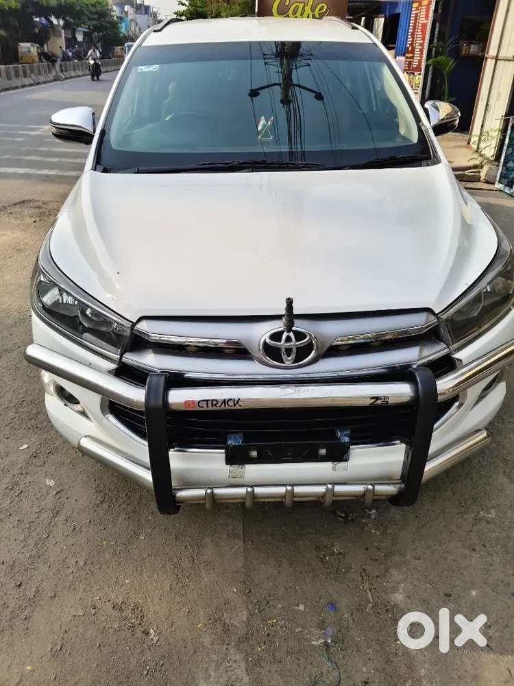 Toyota Innova Crysta 2019 Diesel 230000 Km Driven