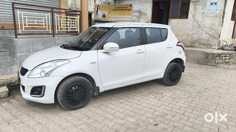 Maruti Suzuki Swift 2013 Diesel 97000 Km Driven