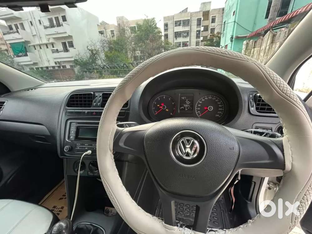 Volkswagen Polo Petrol Comfortline 1.2l, 2015, Petrol