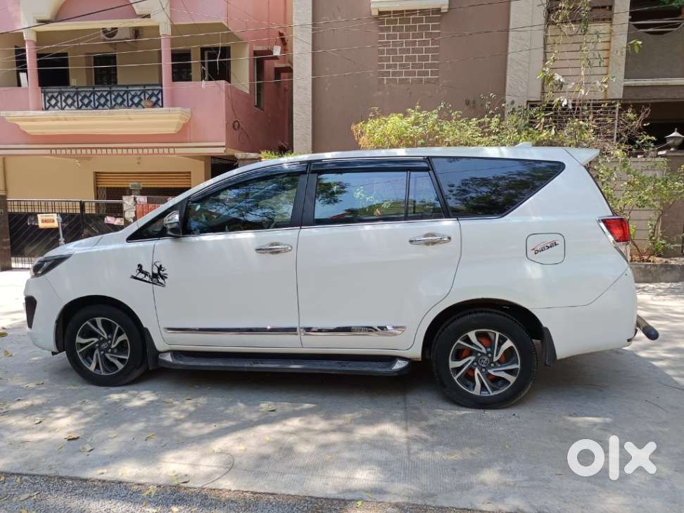 Toyota Innova Crysta 2.4 V 8 Str, 2021, Diesel