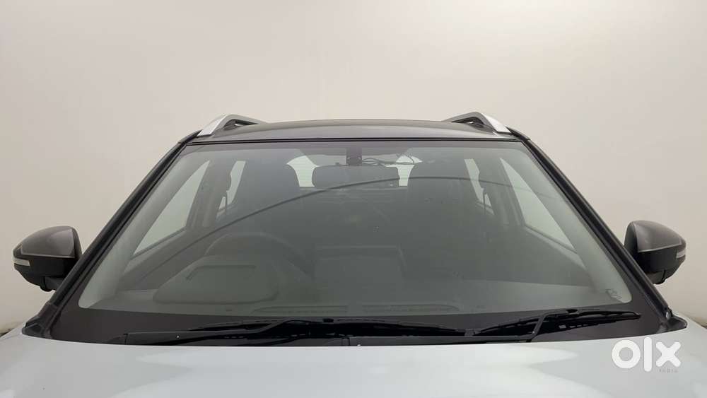 Maruti Suzuki Brezza 1.5 Zxi Plus Smart Hybrid Dual Tone, 2023, Petr..