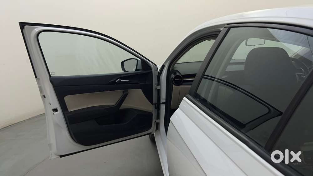 Skoda Slavia Ambition 1.0l Tsi Mt, 2022, Petrol