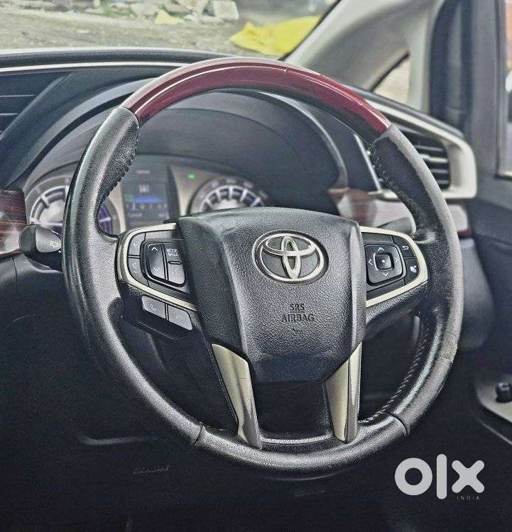 Toyota Innova Crysta 2.4 V, 2017, Diesel