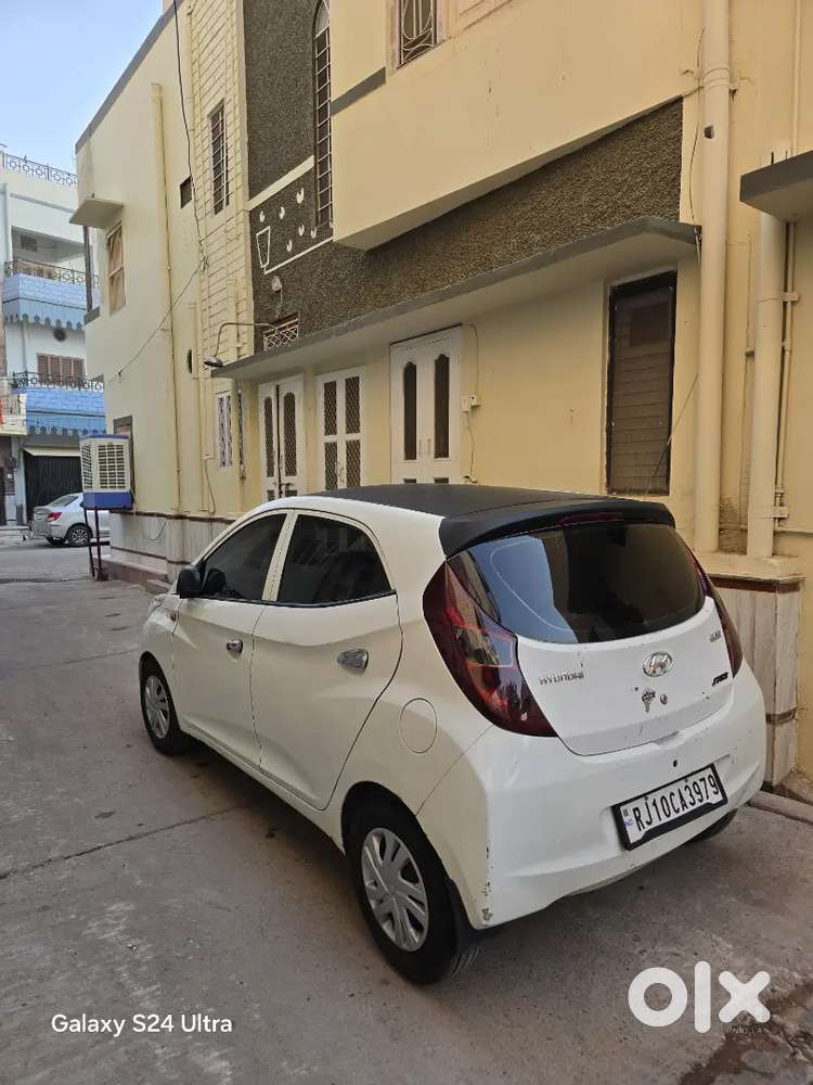 Hyundai Eon Petrol + Lpg  85,000 Km