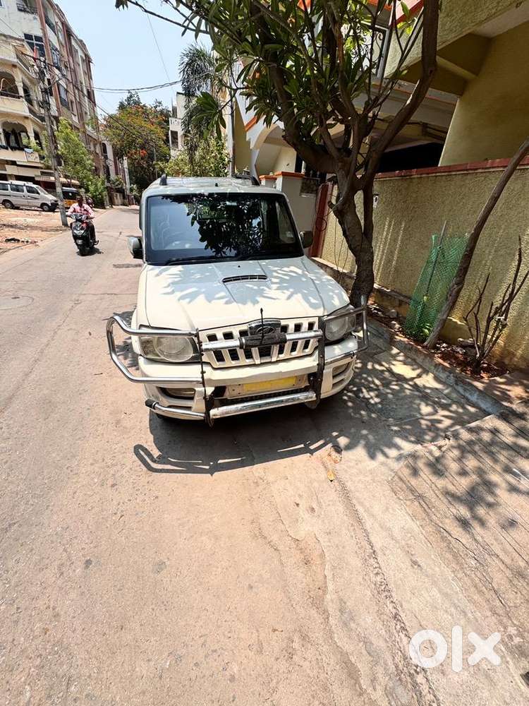 Mahindra Scorpio Classic 2011 Diesel 110286 Km Driven