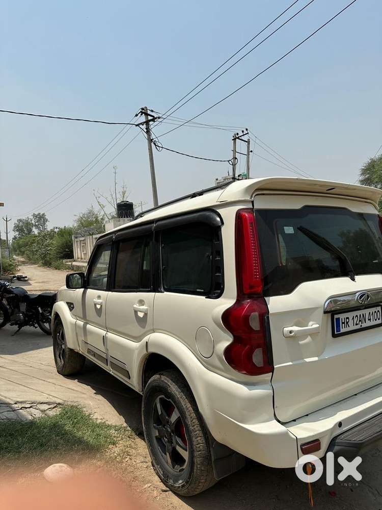 Mahindra Diesel Car 2021