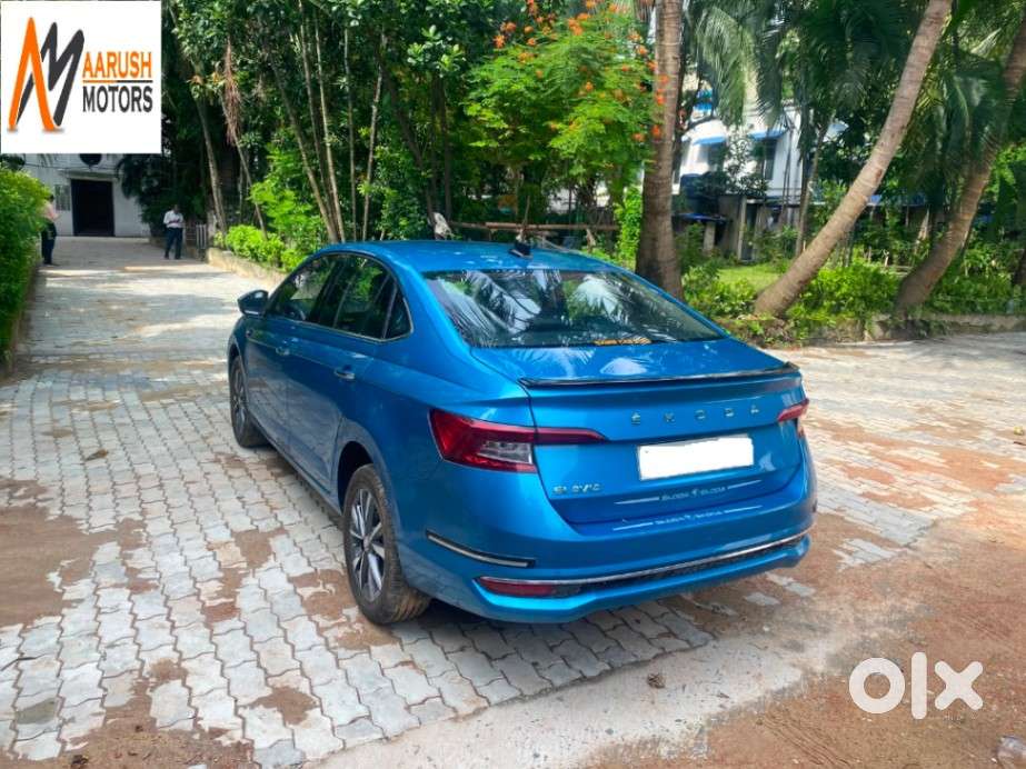 Skoda Slavia Style 1.0l Tsi Mt, 2023, Petrol