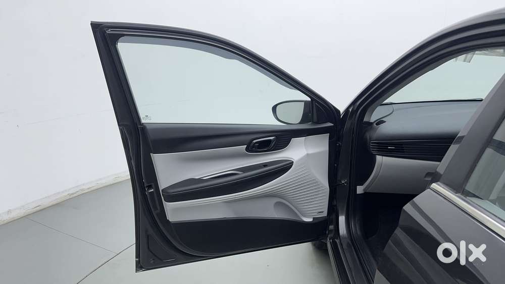 Hyundai New I20 1.2 Asta (o) Ivt, 2025, Petrol