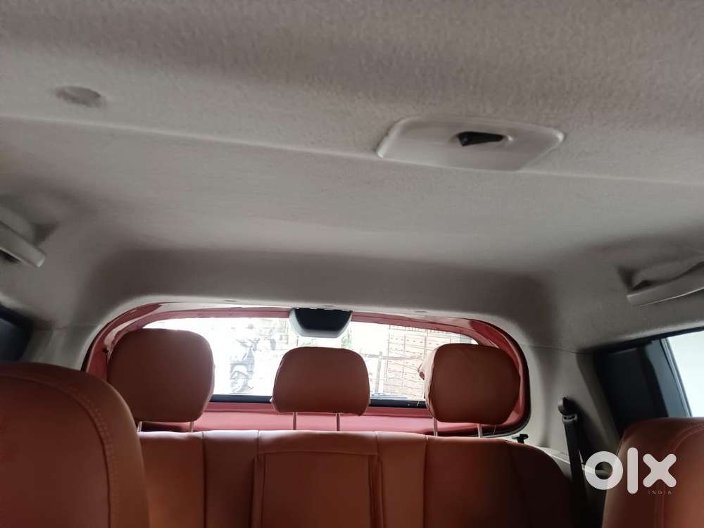 Mahindra Kuv100 K-8 Top Model (6seater)