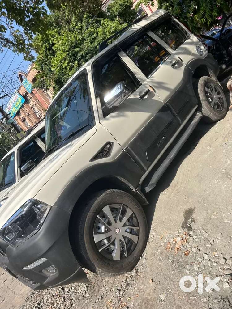 Mahindra Scorpio, 2016, Diesel