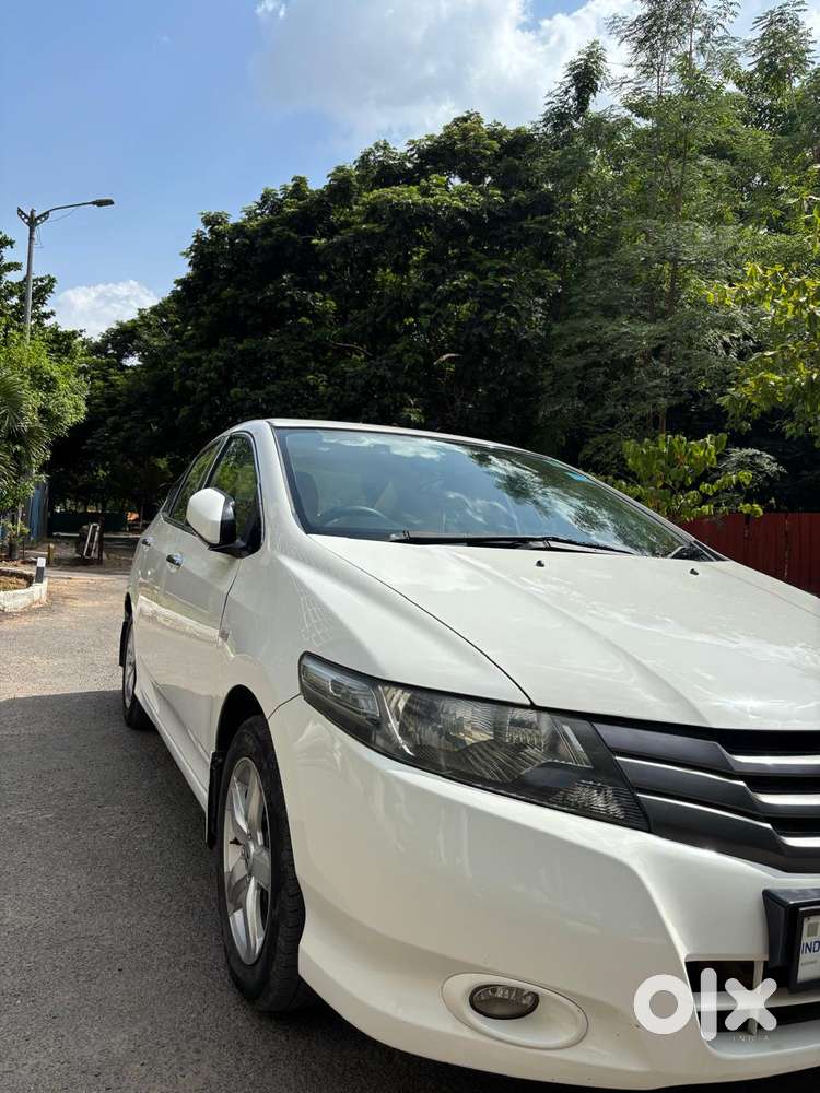 Honda City 1.5 V 5th Gen I-vtec Mt, 2011, Petrol