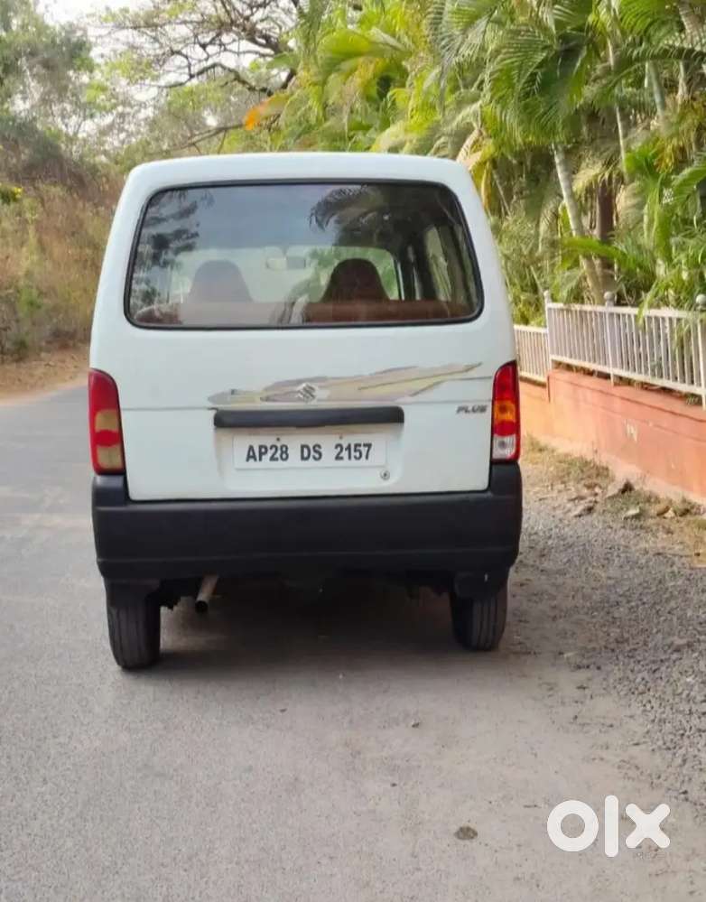 Maruti Suzuki Eeco 2013 Cng & Hybrids Well Maintained