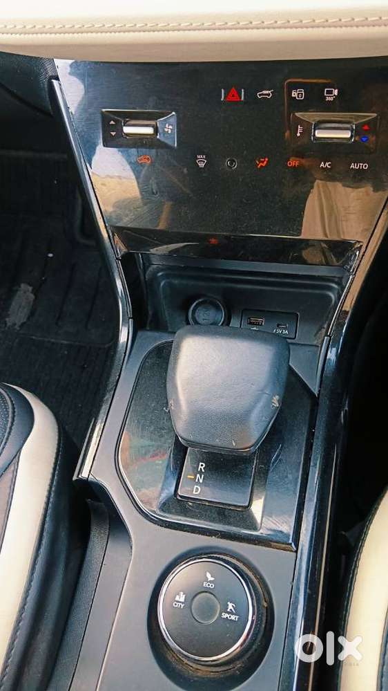 Tata Nexon Creative Plus 1.2 Revotron Petrol 6 Amt, 2024, Petrol