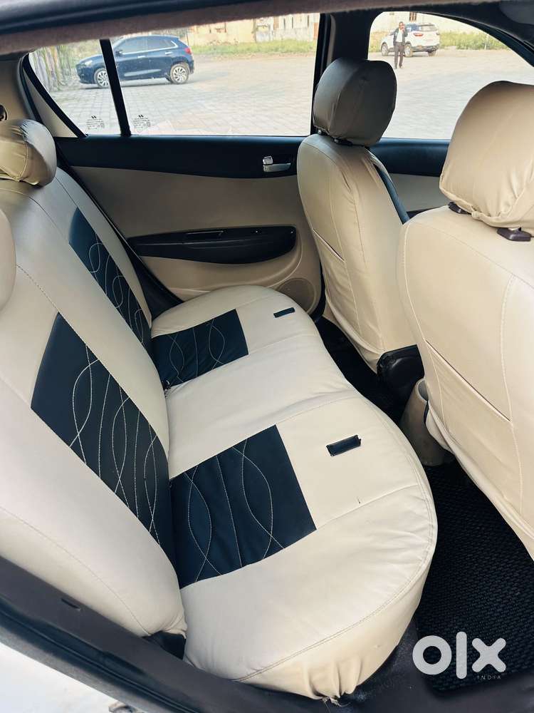 Hyundai I20 2015-2017 Sportz Option 1.4 Crdi, 2011, Diesel