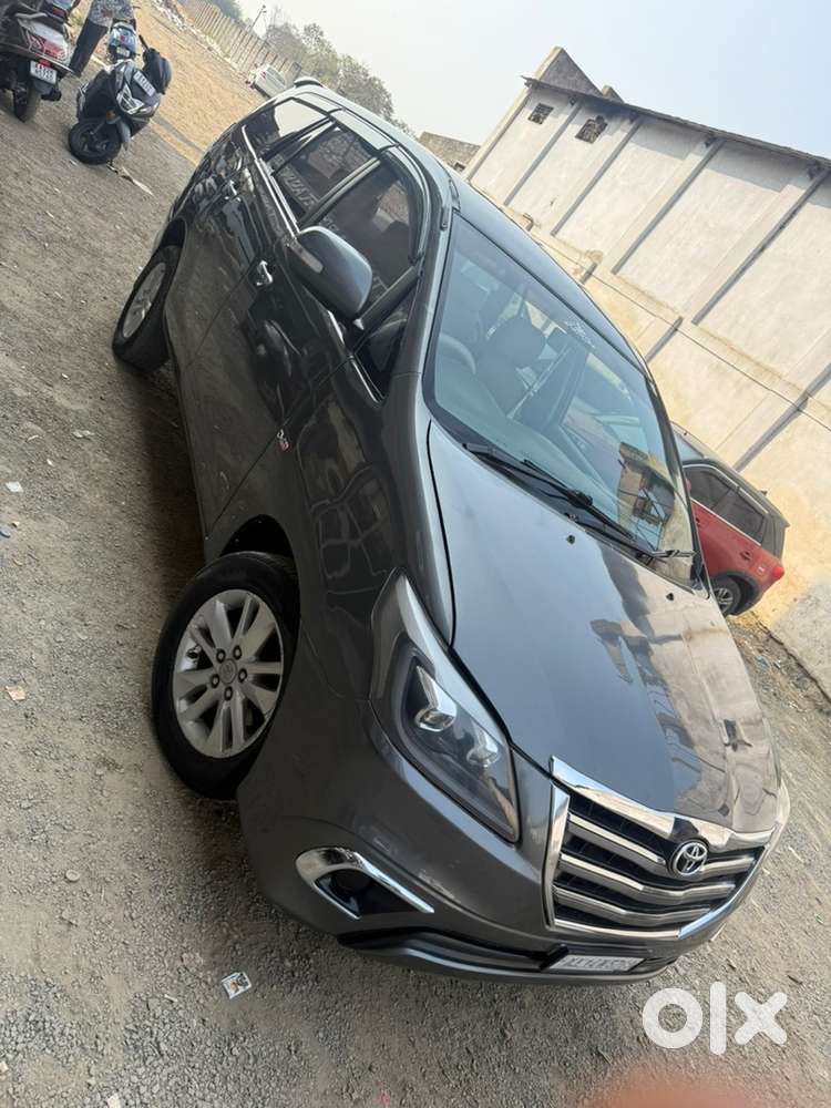 Toyota Innova 2011 Diesel Well Maintained