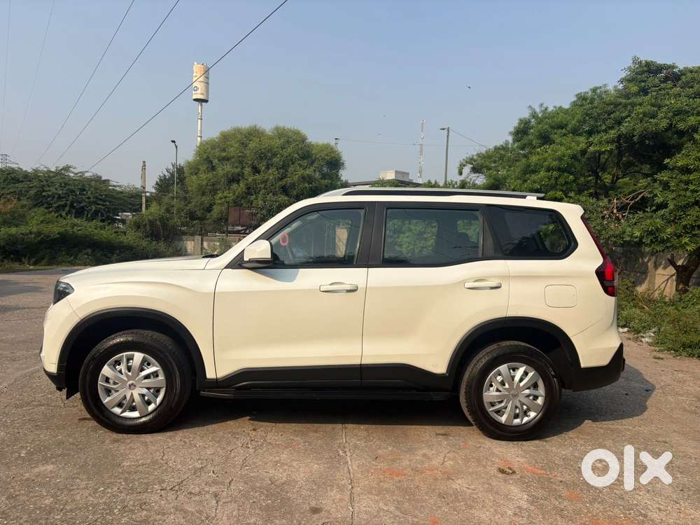 Mahindra Scorpio N Z2 Petrol Mt 7 Str, 2024, Petrol