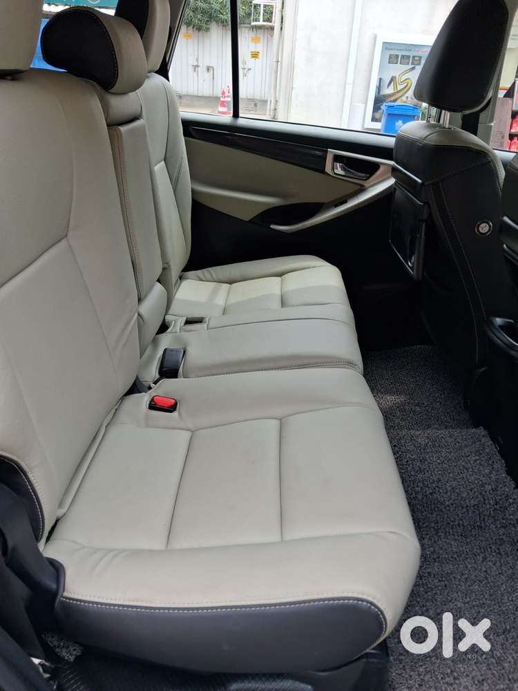 Toyota Innova Crysta 2.4 V, 2016, Diesel