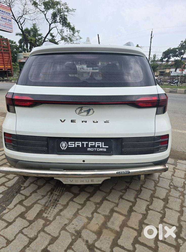 Hyundai Venue S 1.2 Petrol, 2023, Petrol
